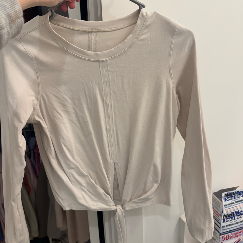 Lululemon Athletica Cream Long Sleeve Tee